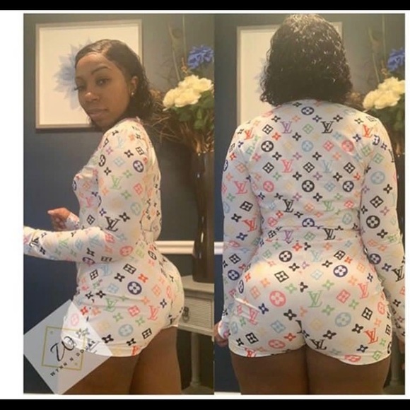 🔥🔥VIXXEN SEXIE LUXURIOUS SLEEP ROMPER🔥🔥 - Picture 3 of 3